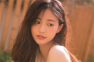 上海新茶工作室：Display and Sales of Shanghai's Cultural and Creative Products